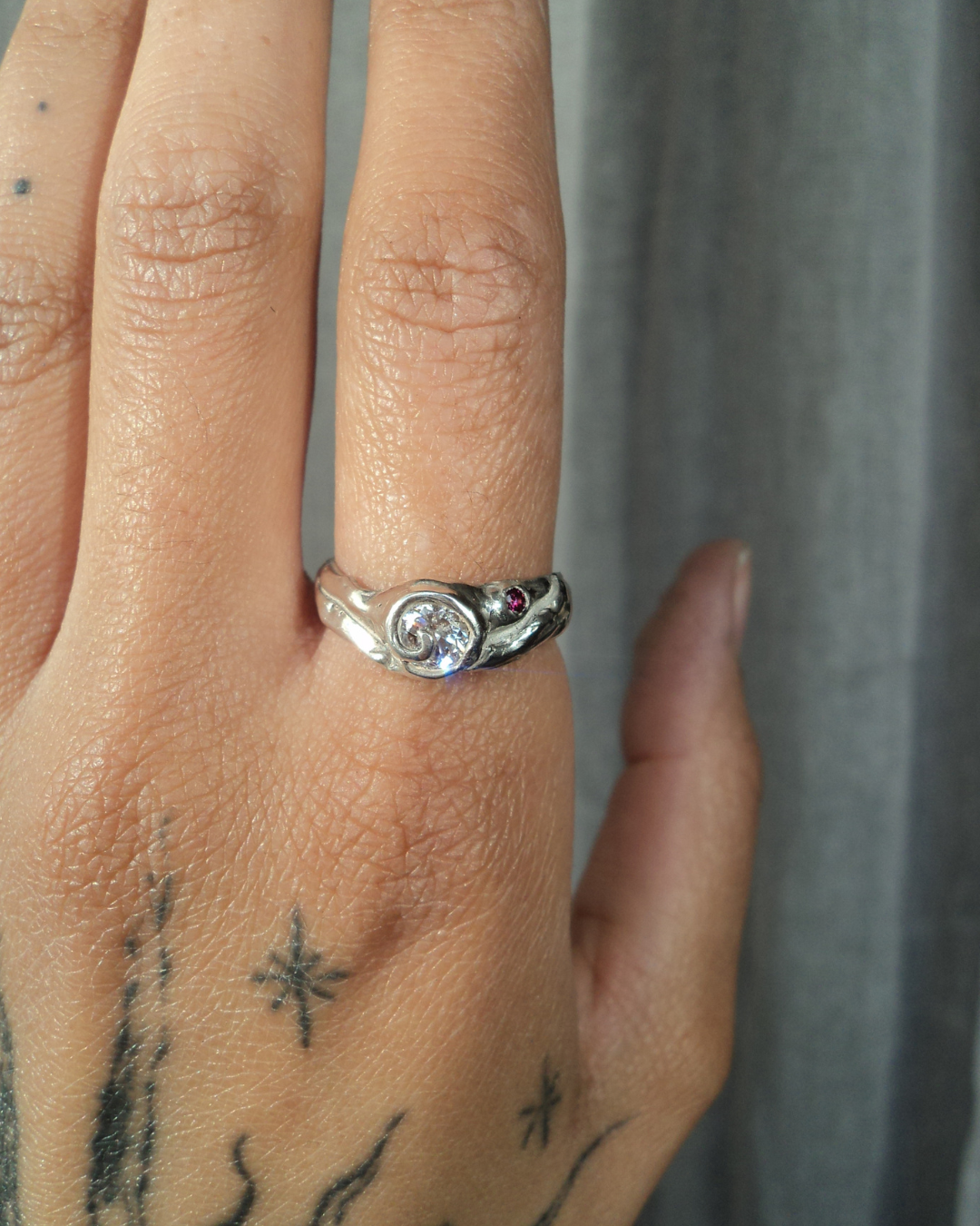 Ring with spiral